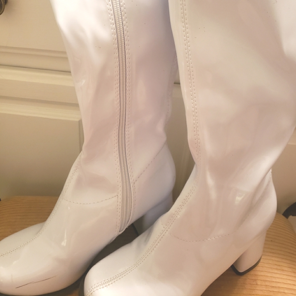 Size 7 Ellie White Go Go Boots Halloween Costume Pageant Shoes